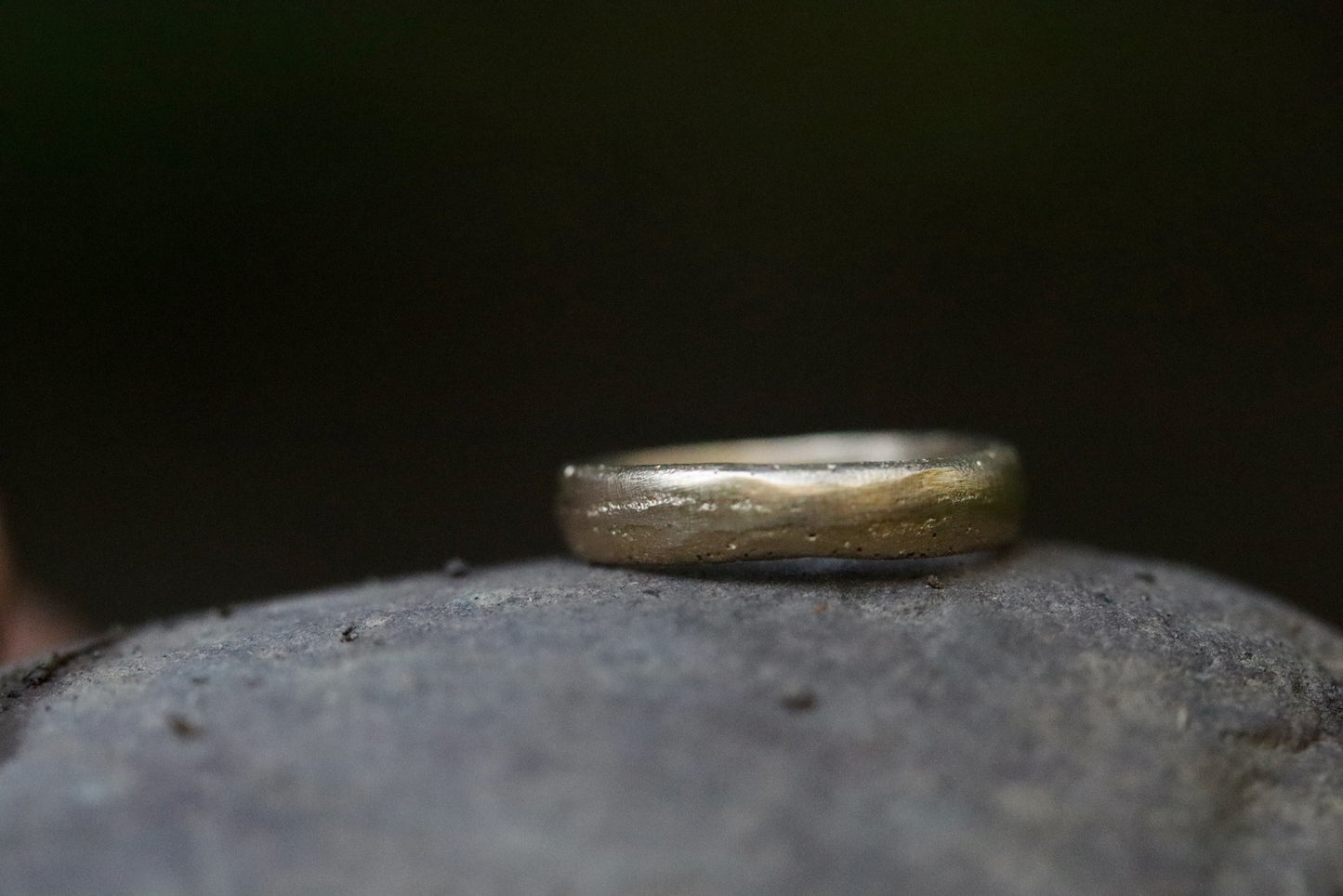 the arrowleaf rustic thin organic earthen sandcast ring band
